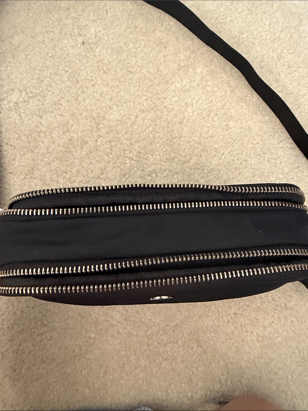 lululemon athletica Black Crossbody Belt Bag - Picture 2 of 4